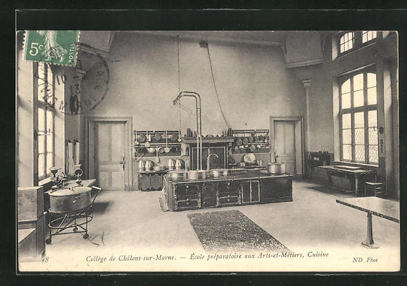CPA Chalons-sur-Marne, Collège - Ècole prèparatoire aux Arts-et-Mètiers, Cuisin