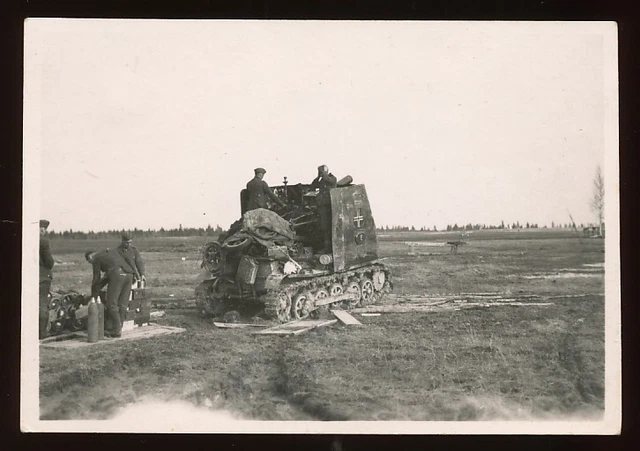 FOTO DEUTSCHER Panzer 15cmsIG 33 (Sf) auf Pz. I B 2.WK EUR 20,00