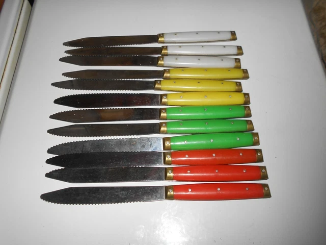 LOT DE 3 grands couteaux de cuisine table service anciens .. EUR 9,00 LOT DE 3 grands couteaux de cuisine table service anciens .. EUR 9,00