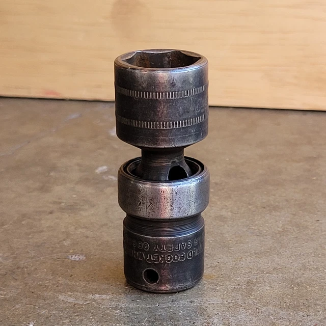 Snap-on Tools IPFM18 3/8" Drive 18mm Metric 6 pt. Impact Swivel Socket USA Made