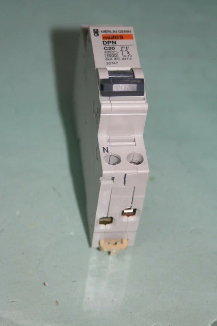 Disjoncteur DPN C1 Merlin Gerin 20741 – Occasion, Mais Nickel
