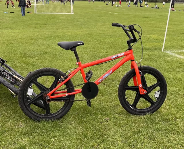 X RATED SHOCKWAVE 16 inch BMX Bike Red 35.00 PicClick UK