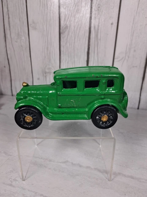 VINTAGE CAST IRON Car 1930’s Gangster Style Ford Model A GREEN BLACK