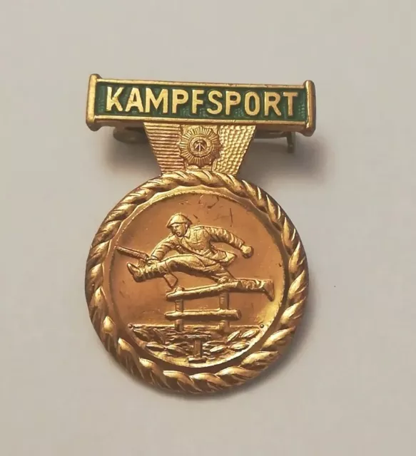 DDR Orden Kampfsport Abzeichen VOPO Original