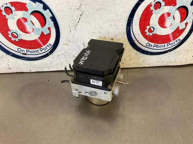 2004 Nissan 350Z ABS Antilock Brake Control Actuator Module OEM 24BIVDE