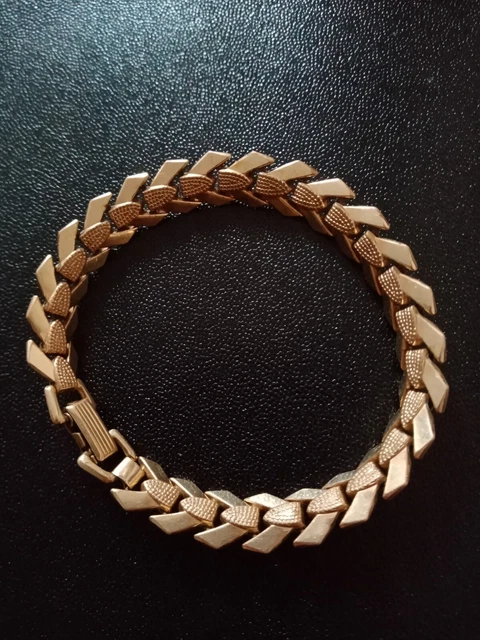 Bracelet En Or Blanc 375/1000 Avec Saphirs Roses - Poids 1 Gramme, Marque Thierry Mugler, Neuf