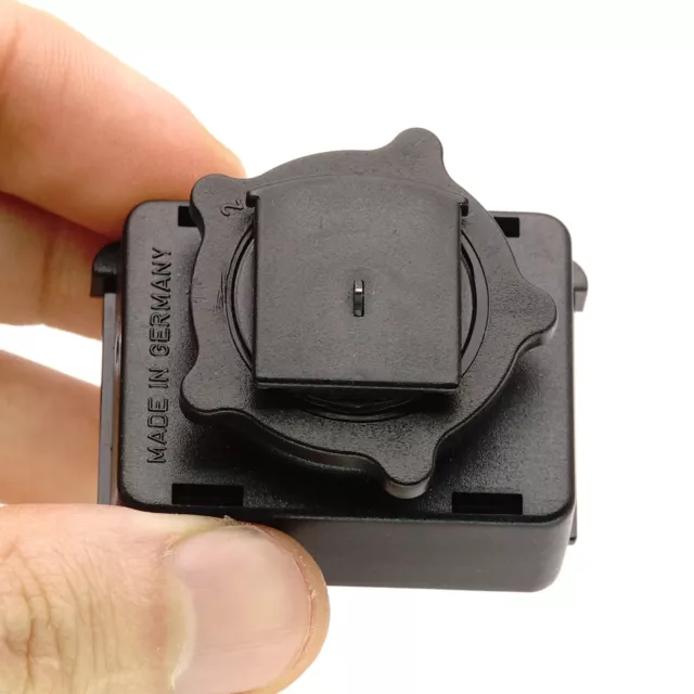 Metz Blitz Adapter SCA 300 Flash Universal mit Mittenkontakt für Blitzgerät