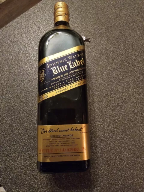 Johnnie Walker Blue Label Blended Scotch Whisky 40% 0.75L, Old Edition 1990s