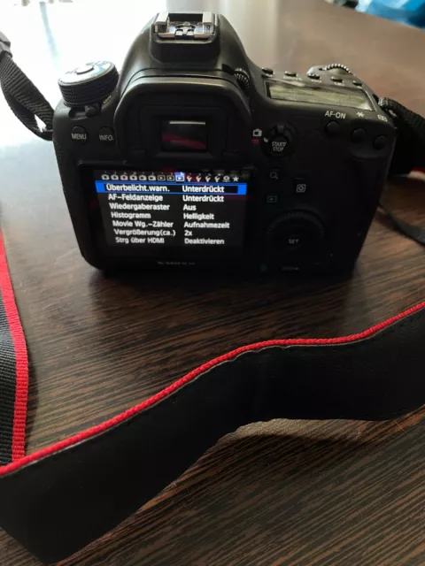 Canon EOS 6D 20,2MP SLR-Digitalkamera  (Nur Gehäuse)