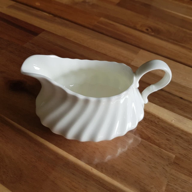 Royal Doulton "Cascade" H5073 White Swirl sauce jug or creamer