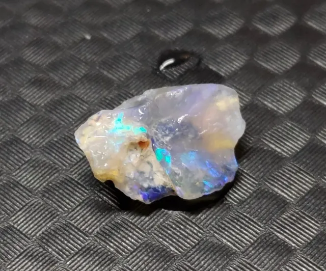 Pietra preziosa fossile opale naturale ruvida cresta fulminea sciolta 1,090 carati