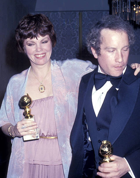 Marsha Mason & Richard Dreyfuss at 35th Golden Globe Awards at - 1978 Photo 1
