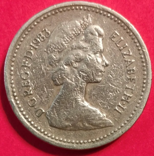 Moneta  Regno Unito  , 1 Pound del 1983,  Regina Elisabetta II° ,  circolata