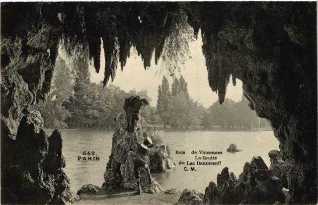 CPA PARIS 12e-Bois de Vincennes-Grotte du Lac Daumesnil (322707)
