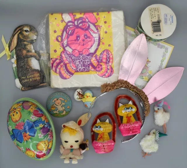 Lot of 14 Various Vintage Easter Items Decorations Napkin Egg Bunny Rabbit Chick