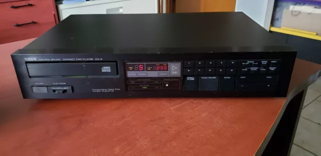 Yamaha CD-2 Compact Disc Player with Remote. Player Partially Working
