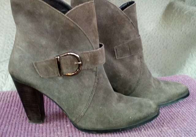 Bottines SAN MARINA daim gris boucles talon 8cm pointure 39