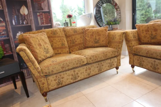 2 Handmade DURESTA ruskin model sofas suite RRP £7700