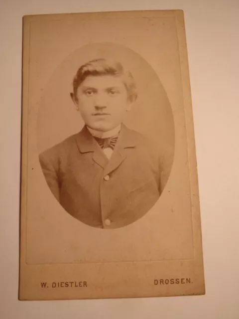 Drossen - giovane in abito - ritratto / CDV