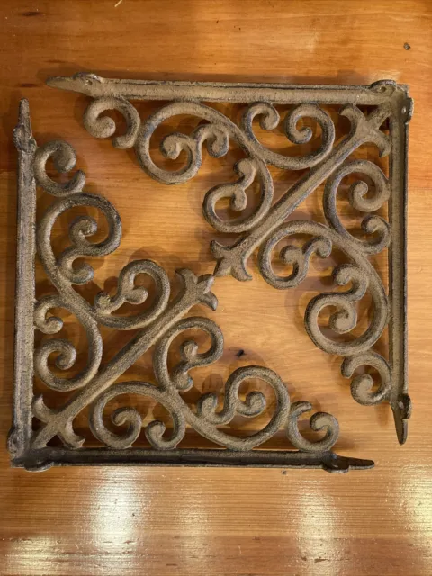 Antique Cast Iron Ornate Shelf Brackets / M079
