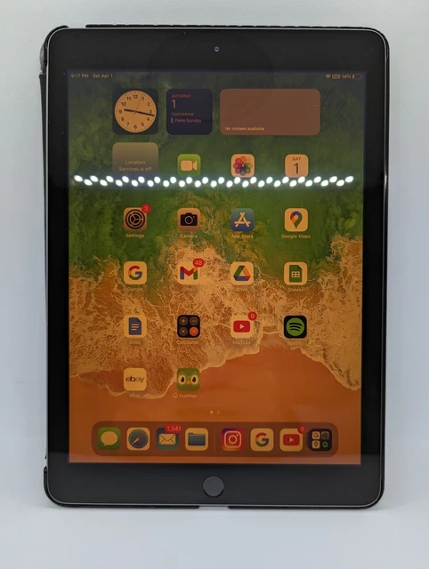 Apple iPad (5th Gen) - A1822 9.7" 32GB WiFi Gray iOS 16 - Used - Very Good
