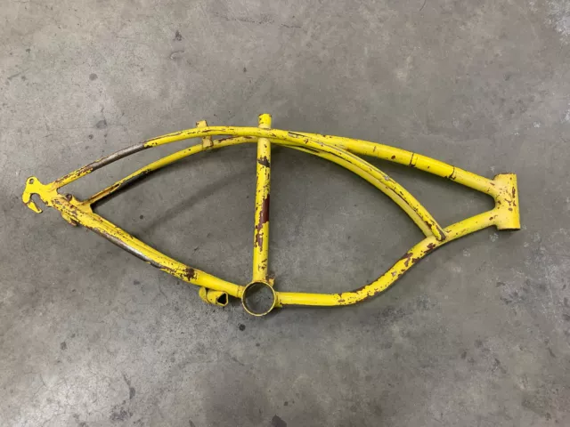 1969 BE Schwinn Sting-Ray 3 / 5 Speed Bike Frame. 1969 BE Schwinn Sting-Ray 3 / 5 Speed Bike Frame.