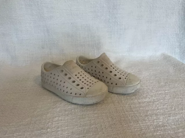 Natives Kids Toddler White Sneaker Shoes Size 5