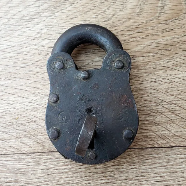 Cerradura de candado antigua vintage de hierro pesado antiguo original...