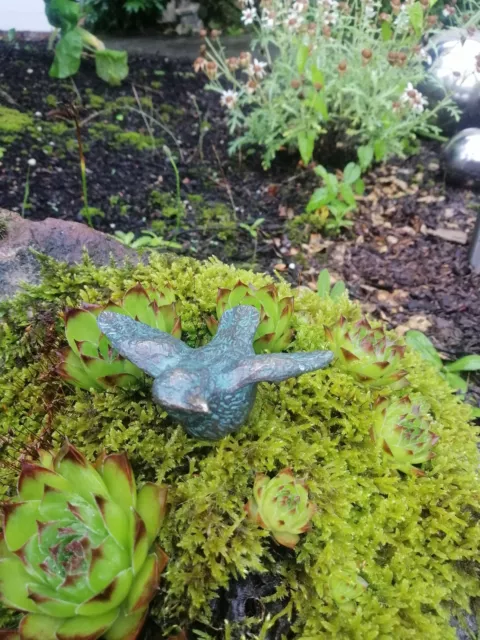 Bronzefigur Vogel mit offenen Flügel Garten Vogel Skulptur Gartenfigur Brunnen 3