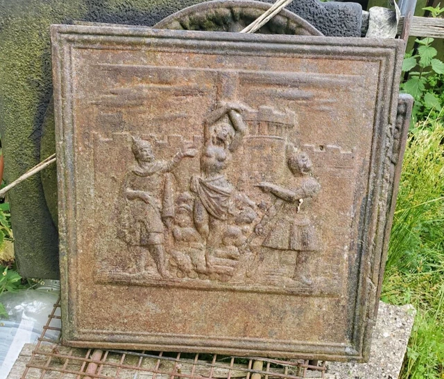 Goldscheider Grande Sculpture Femme Vêtue d'Un Drapé à l