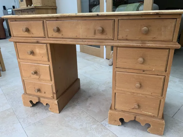 Vintage Solid Nine Drawer Pine Desk / Dressing Table