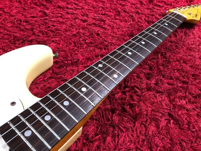 Tokai SPRINGY SOUND guitare électrique Stratocaster crème Japon vintage étui souple 5