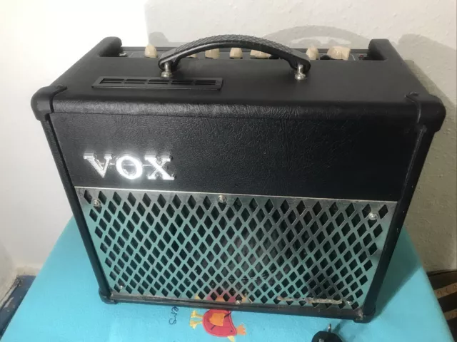 VOX Valve Tronic amplifier (VT15)