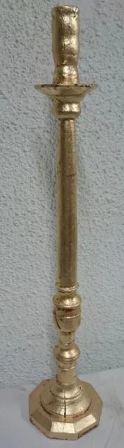 Antiguo candelabro, cirial, hachero de madera. Pieza de iglesia. 82 cm de alto. 2