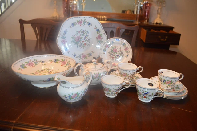 Aynsley Pembroke Tea set-Birds&Floral w/Center gold trim-TEA SET