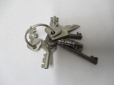 Vintage Retro Antique Style Keys Bundle - Wear Use & Patina - Cheney   No 11 3