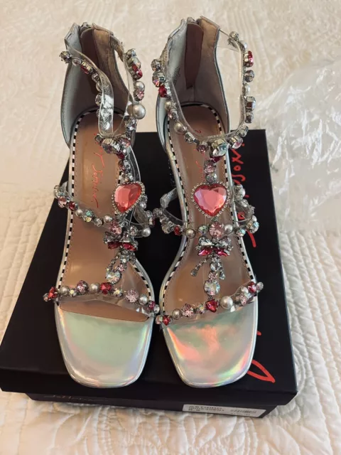 Betsey Johnson Astridd Sandal, Womens Size 8.5M Silver & Pink MSRP $99