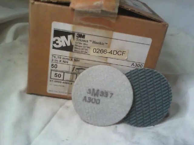 3M Trizact Hookit Cloth Disc 337DC - New in Box