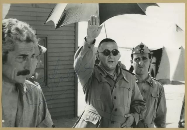 Coluche (1944-1986) - Rarissime belle grande photo signée - Cannes 1986