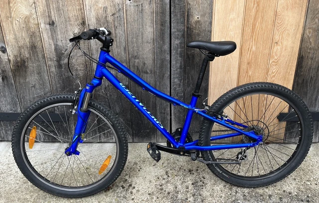 SPECIALIZED HOTROCK 24 inch wheels and 10 inch Frame 75.00
