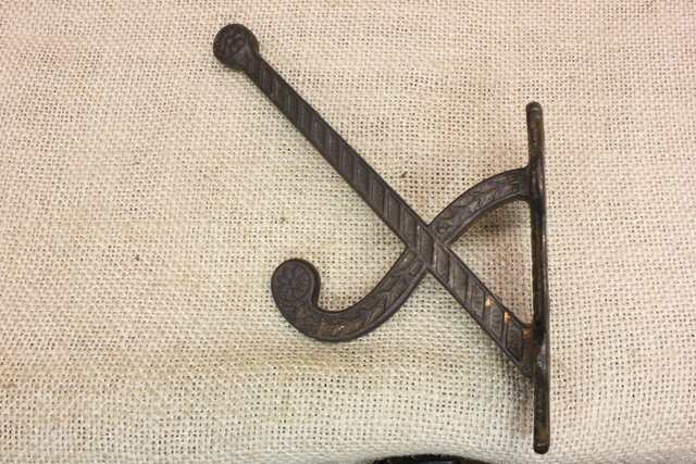 Old Flower Coat Hooks Bath Robe House Farm Wardrobe Fancy Cast Iron Copper 3