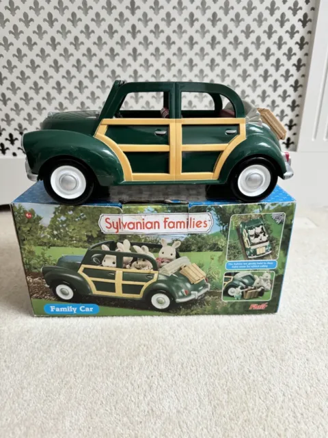 Sylvanian Families Vintage Green Car Morris Minor Complete Set BOXED