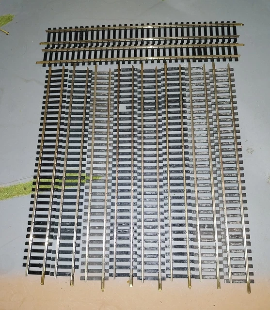 Jouef, ho, lot de 10 rails droits en maillechort  ref 475