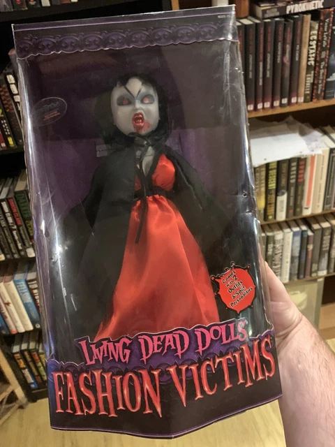 The Chiller Theatre Exclusive mezco living dead doll fashion victims See Photos