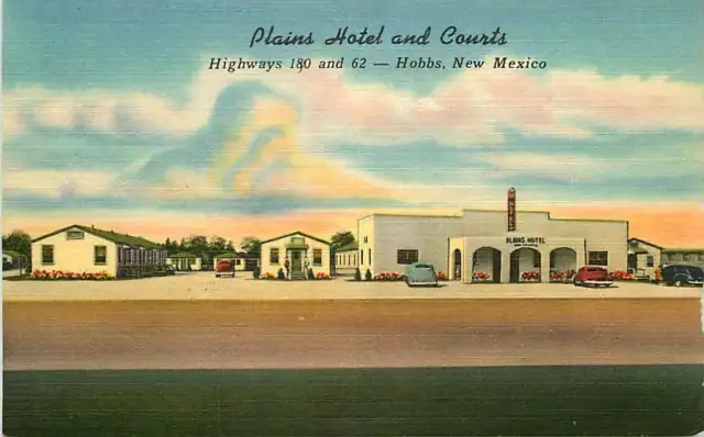 Linen Roadside Postcard Plains Hotel & Courts, Hobbs, New Mexico - ca 1940s