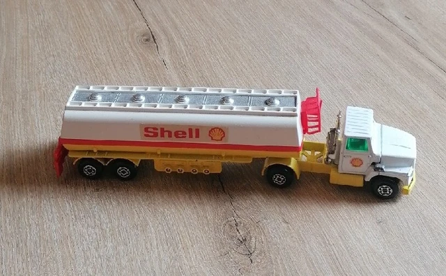 Matchbox shell tanker top