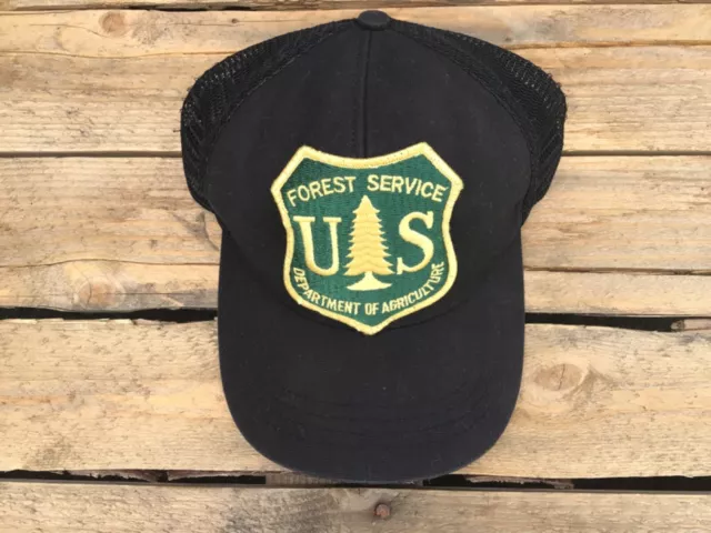 VTG BLACK CC FILSON Tin Cloth Cap with Forest Service Patch Seattle USA ...