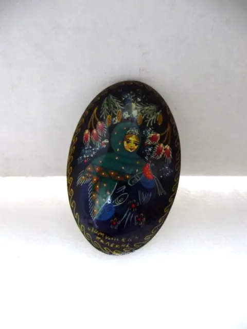 Vintage Russian Hand Painted Black Lacquer Women Oval Brooch Pin Signed