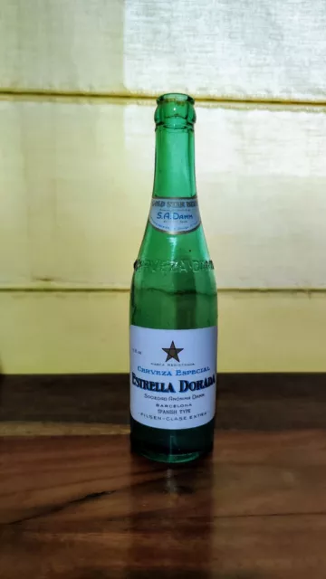 Antigua Botella de Cerveza Damm etiqueta