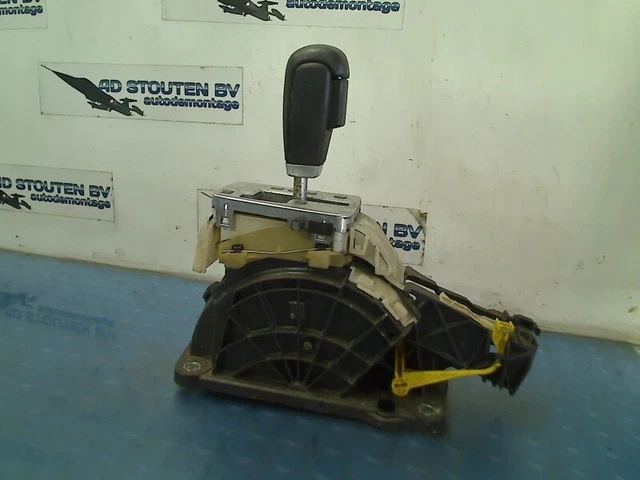 30759121 SCHALTHEBEL GEAR SHIFTER Volvo XC60 I (DZ) 2.0 T5 16V (B4204T7) 2011